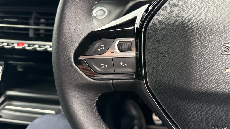 Peugeot 208 1.2 PureTech 100 Allure Premium + 5dr Petrol Hatchback